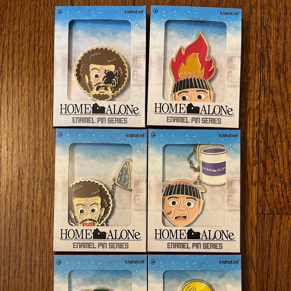 6 Home Alone enamel pins